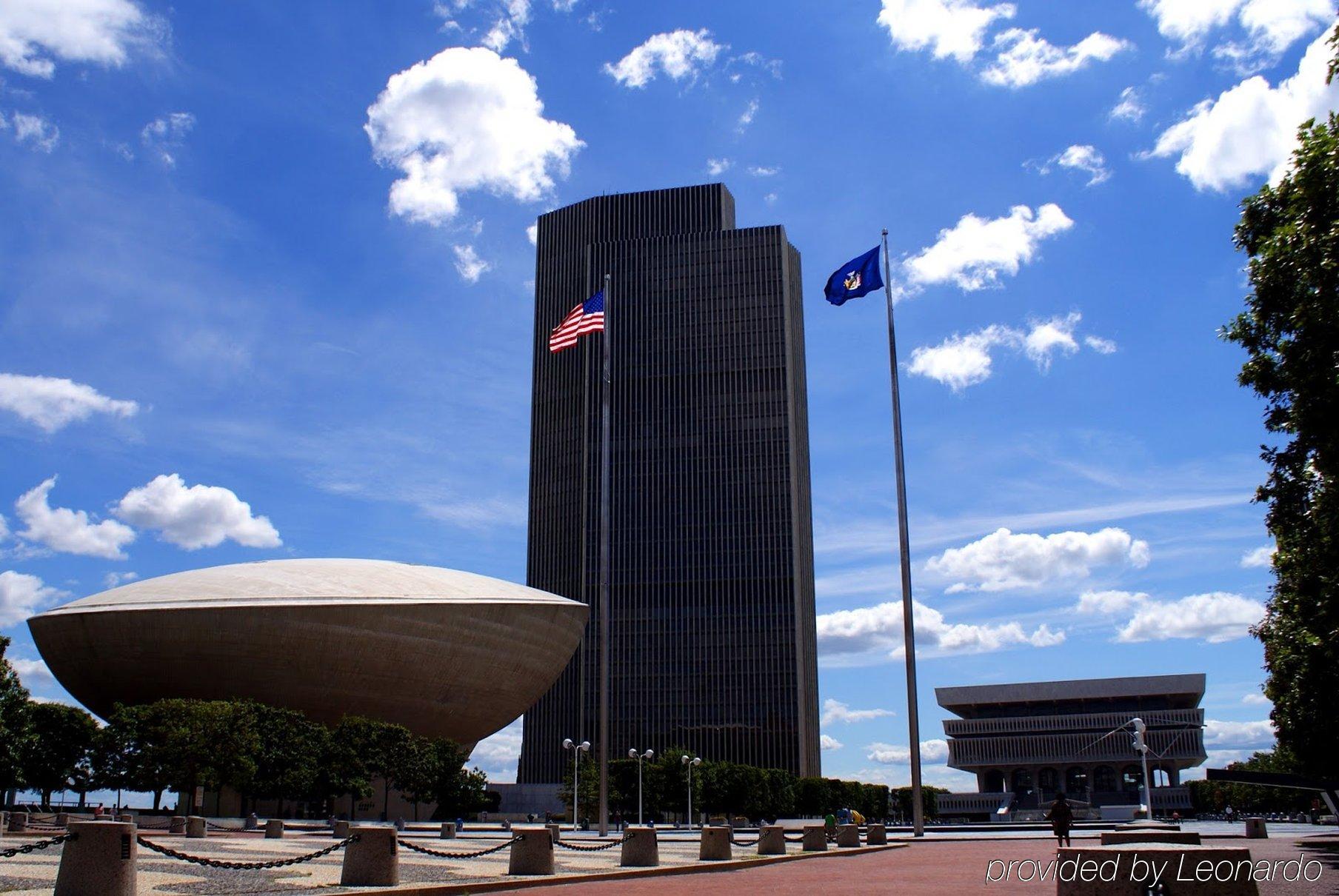 Park Manor Hotel كليفتون بارك المظهر الخارجي الصورة The New York State Museum in Albany