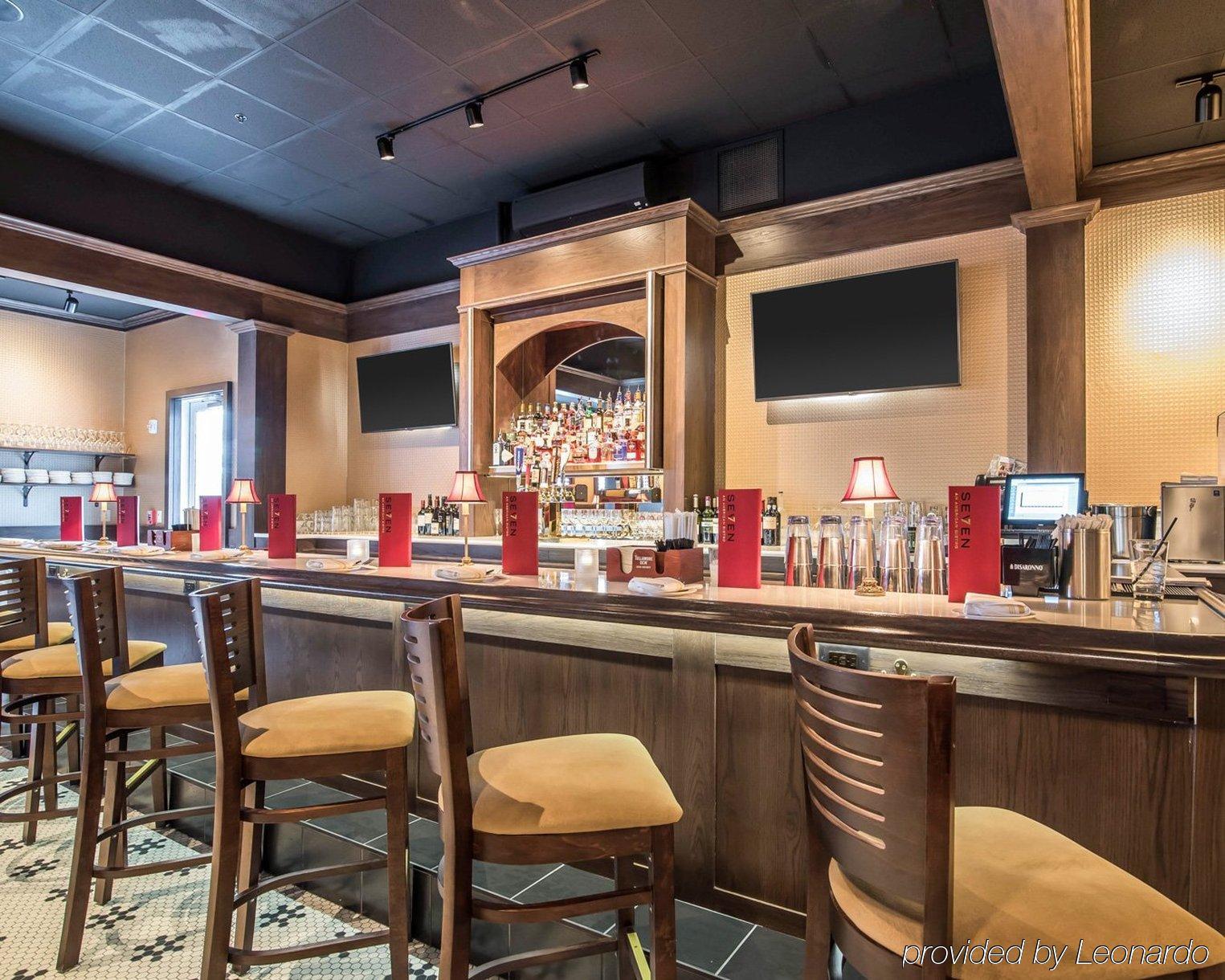 Park Manor Hotel كليفتون بارك المظهر الخارجي الصورة The bar at the restaurant